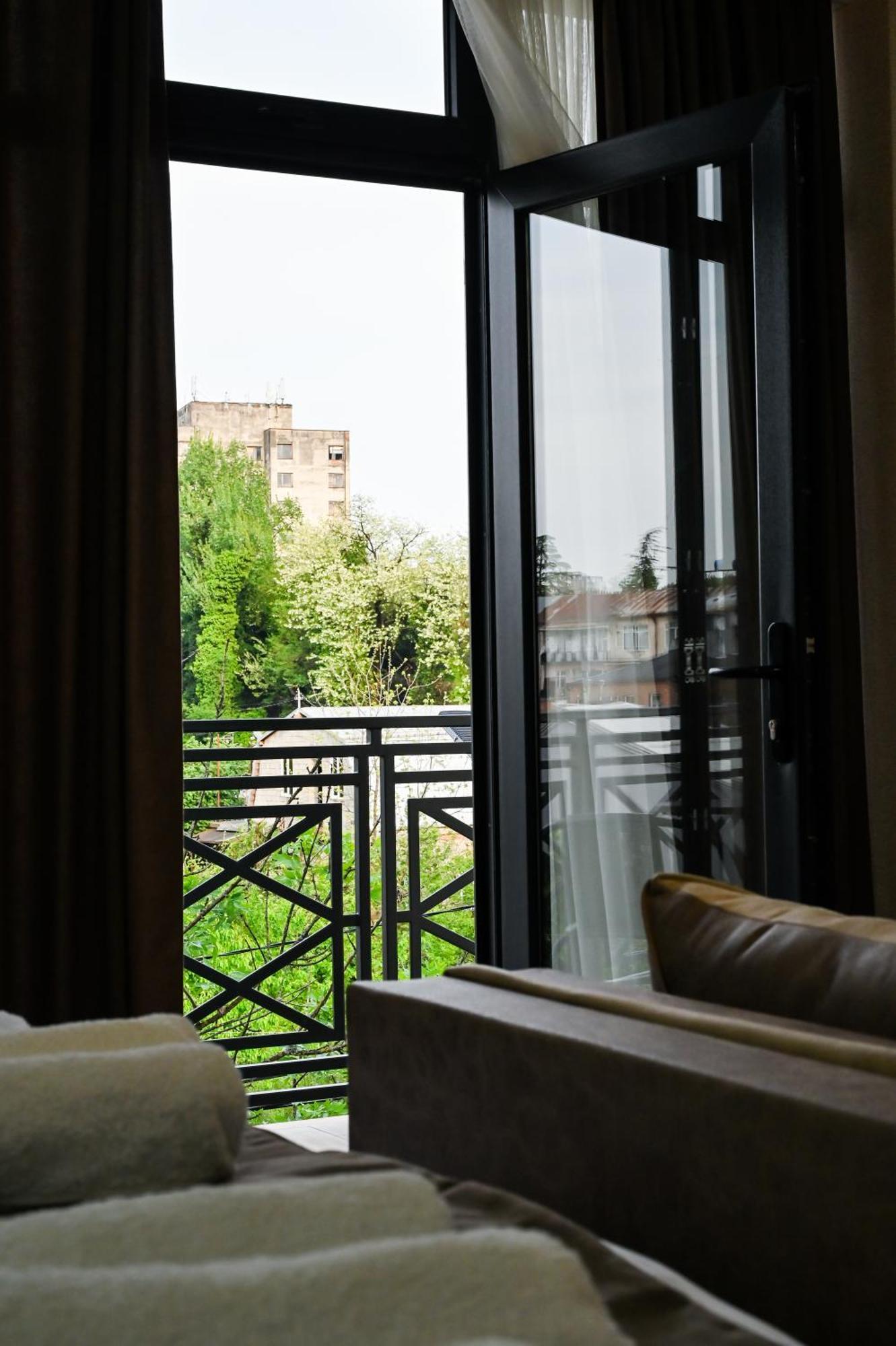 Hotel K124 Kutaisi Eksteriør billede