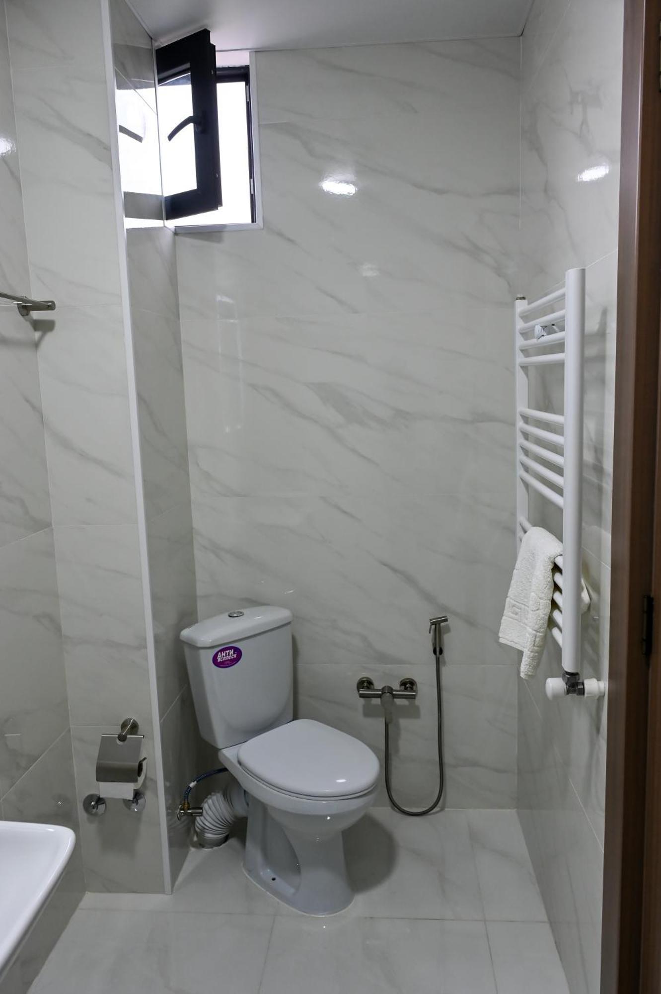 Hotel K124 Kutaisi Eksteriør billede
